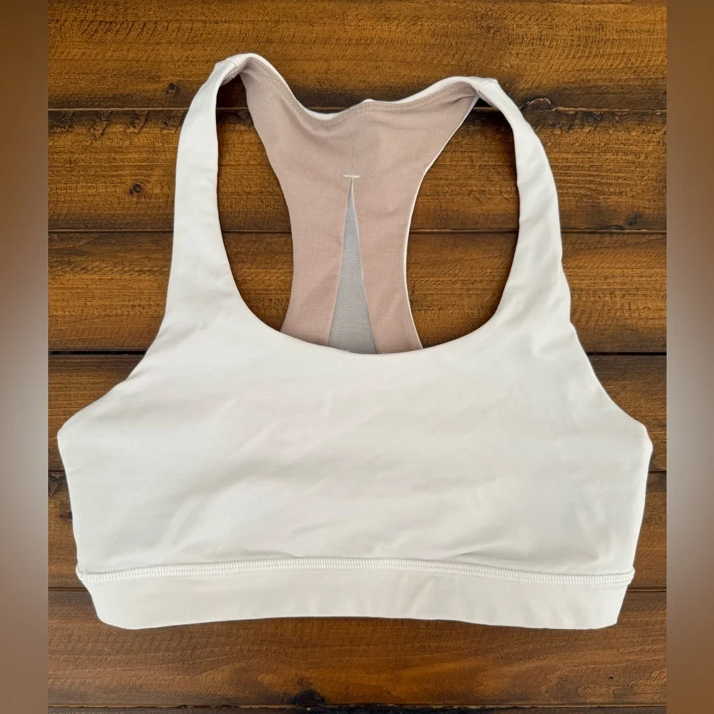 Lululemon Women’s White Sports Bra Size 6